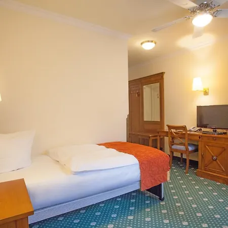 Stadthotel Herzog Ludwig 4* 란츠후트