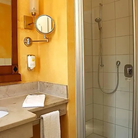Stadthotel Herzog Ludwig 호텔 4*